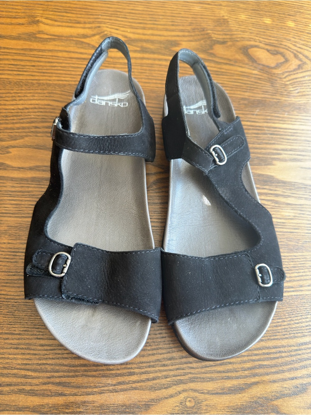 Dansko Women’s Black Leather Sandals EU 40 / US 9.5–10 Like New